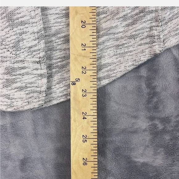 Cabi Women's Heathered Gray Neo Jacket Front Zip Style #5102 Size Medium - Picture 6 of 6